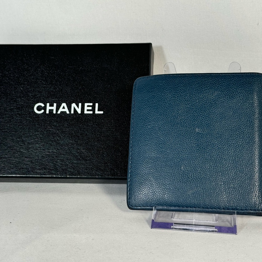 Chanel Caviar Bifold Wallet blue EUC with box - Picture 10 of 12